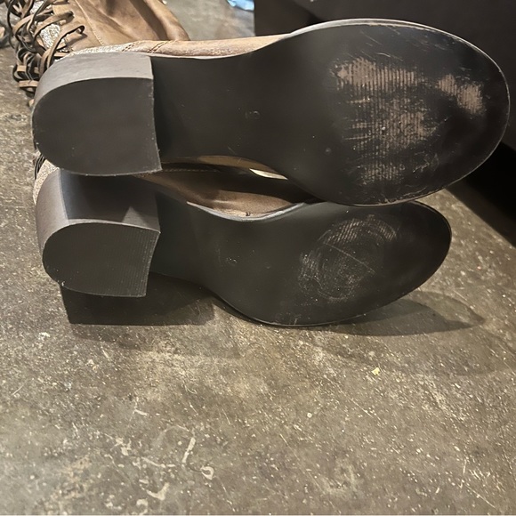 Tall Brown and gold glitter boots. Size 9 - Picture 5 of 7